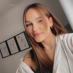 Meet your Posher, Élisabeth